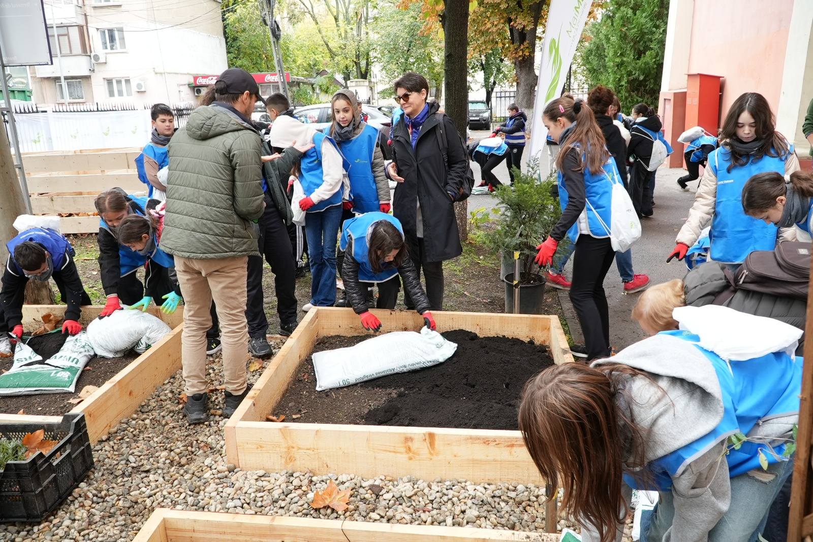 Grădina şcolară – Mai mult verde (video)