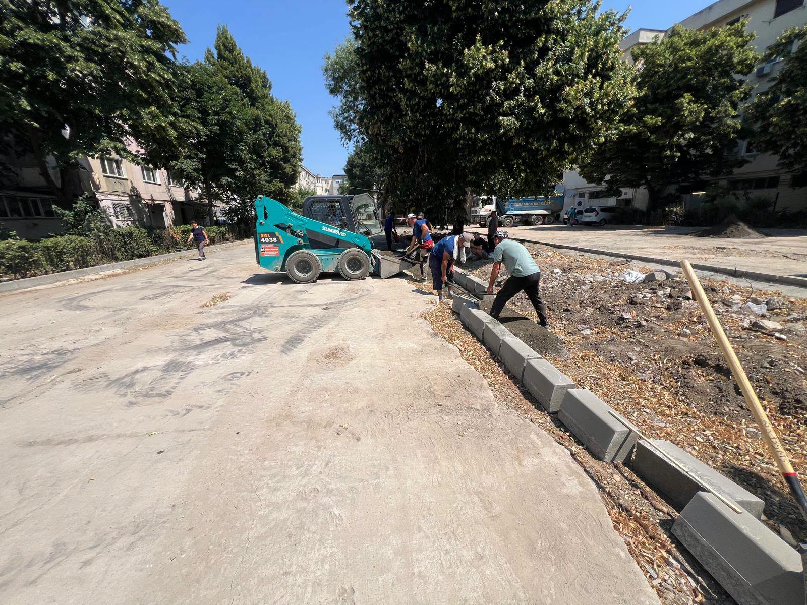 Lucrările de modernizare a infrastructurii rutiere din municipiu, finanțate prin Programul Național de Investiții „Anghel Saligny” avansează conform planificării